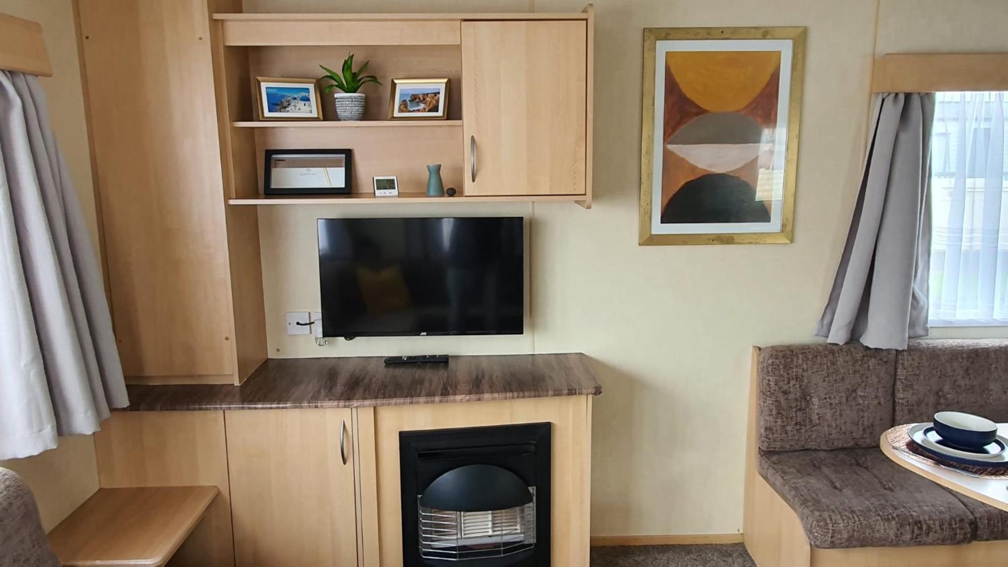 8 Berth Holiday Home At St Osyth Holiday Park Saint Osyth Eksteriør billede