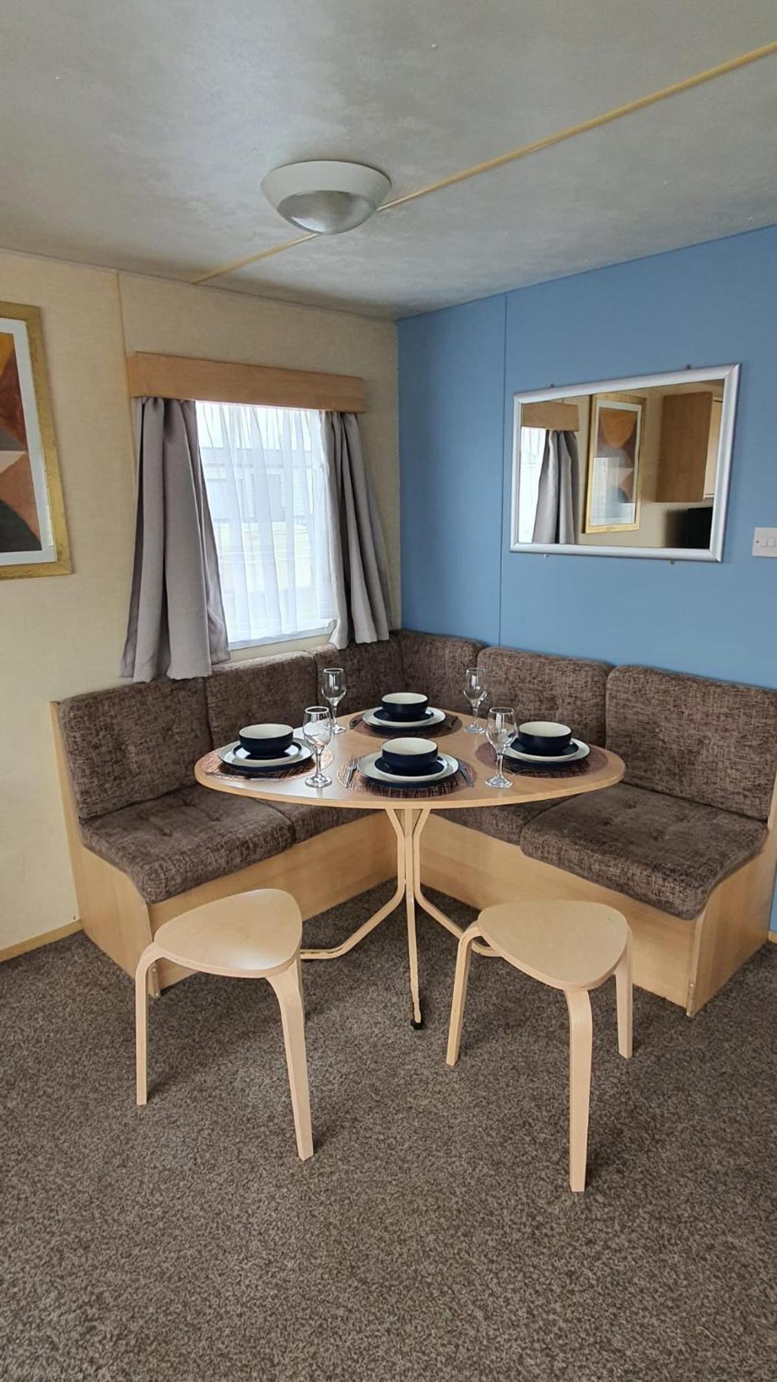 8 Berth Holiday Home At St Osyth Holiday Park Saint Osyth Eksteriør billede